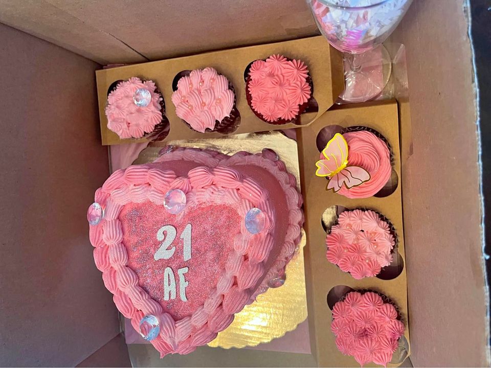 Customized Sweet Buttercream Heart Cakebox (with custom Champagne flute)