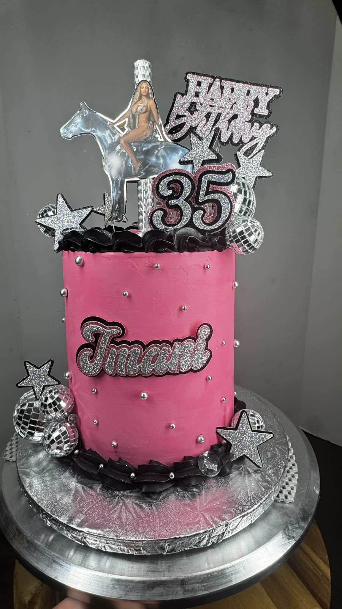 Custom Sweet Buttercream Cakes