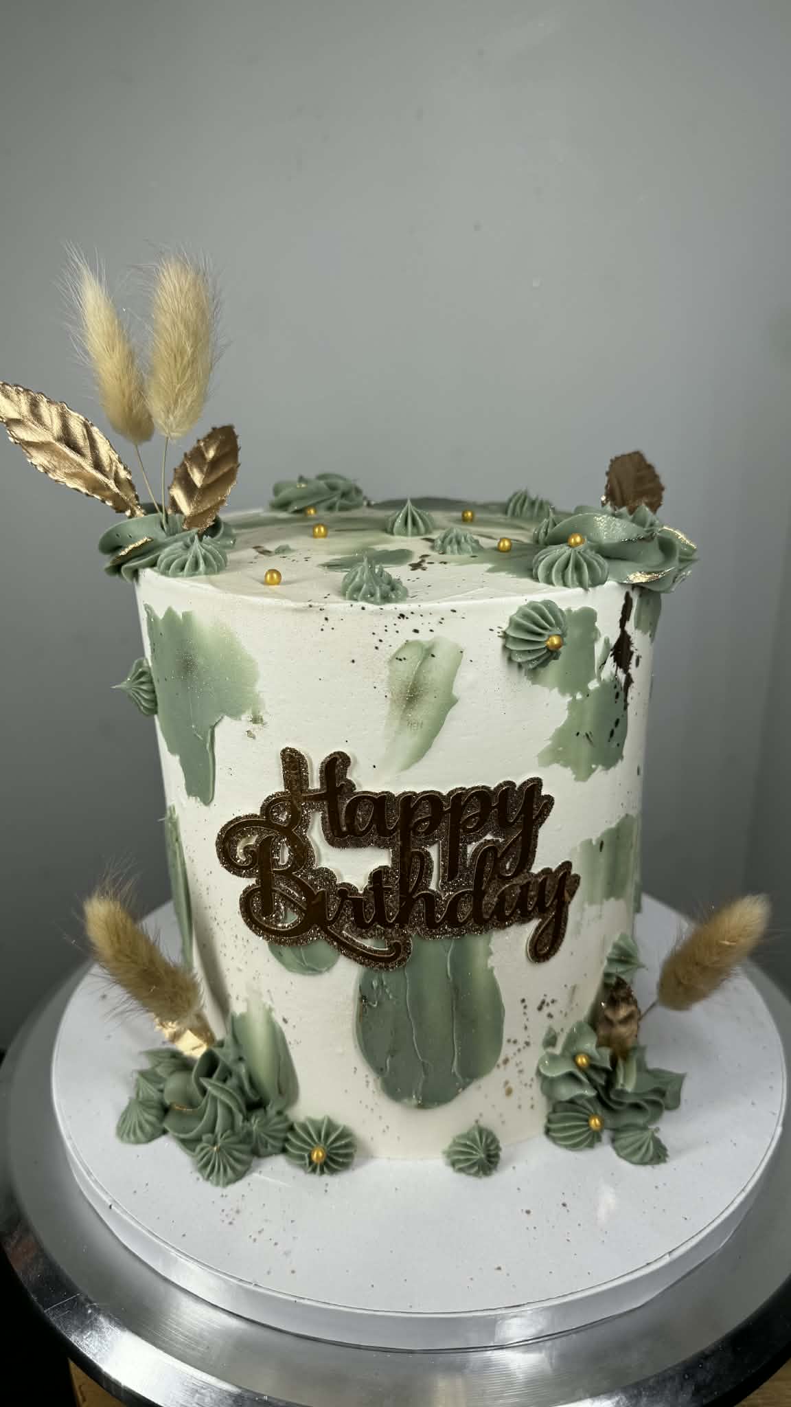 Custom Sweet Buttercream Cakes