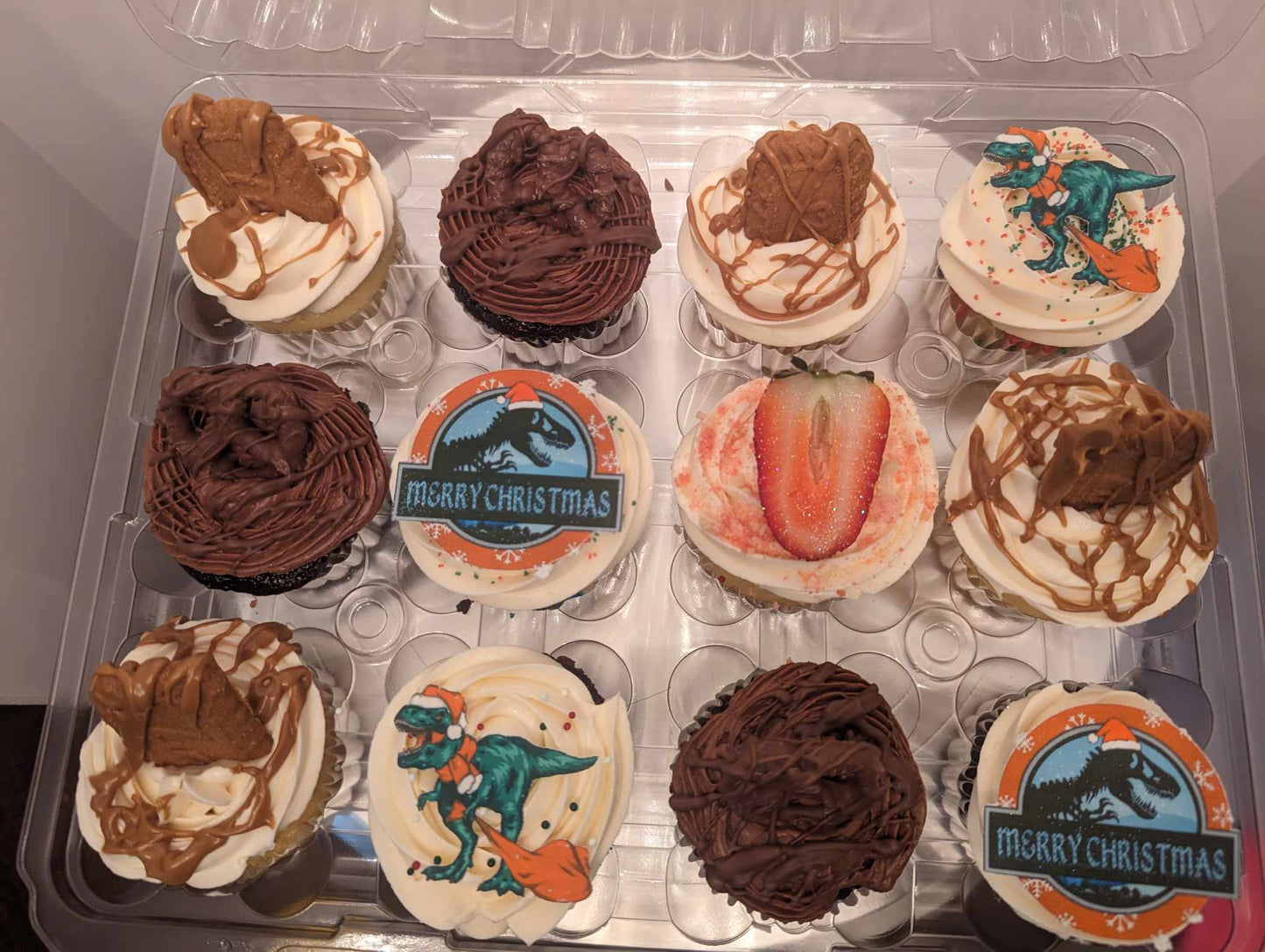 Deluxe Custom Cupcakes