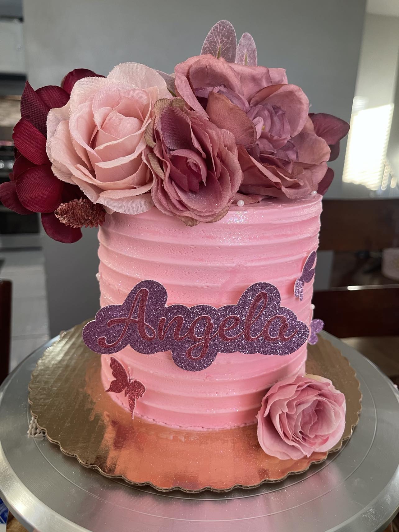 Custom Sweet Buttercream Cakes