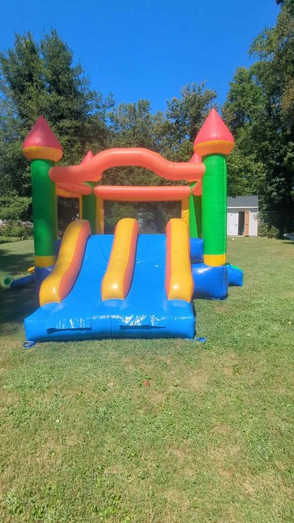 Large double slide bounce house For Rent