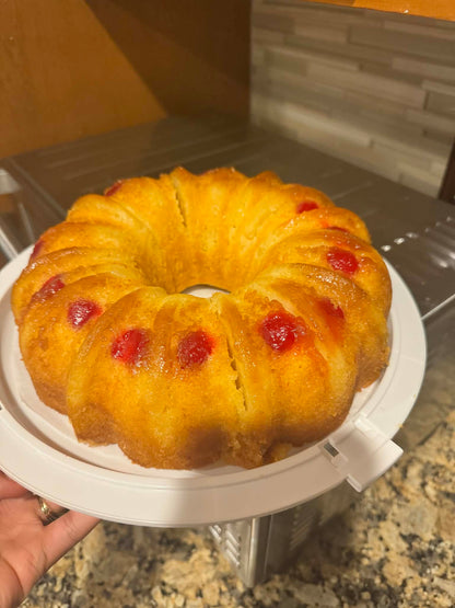 Bountiful Pineapple upside-down Bundt cake