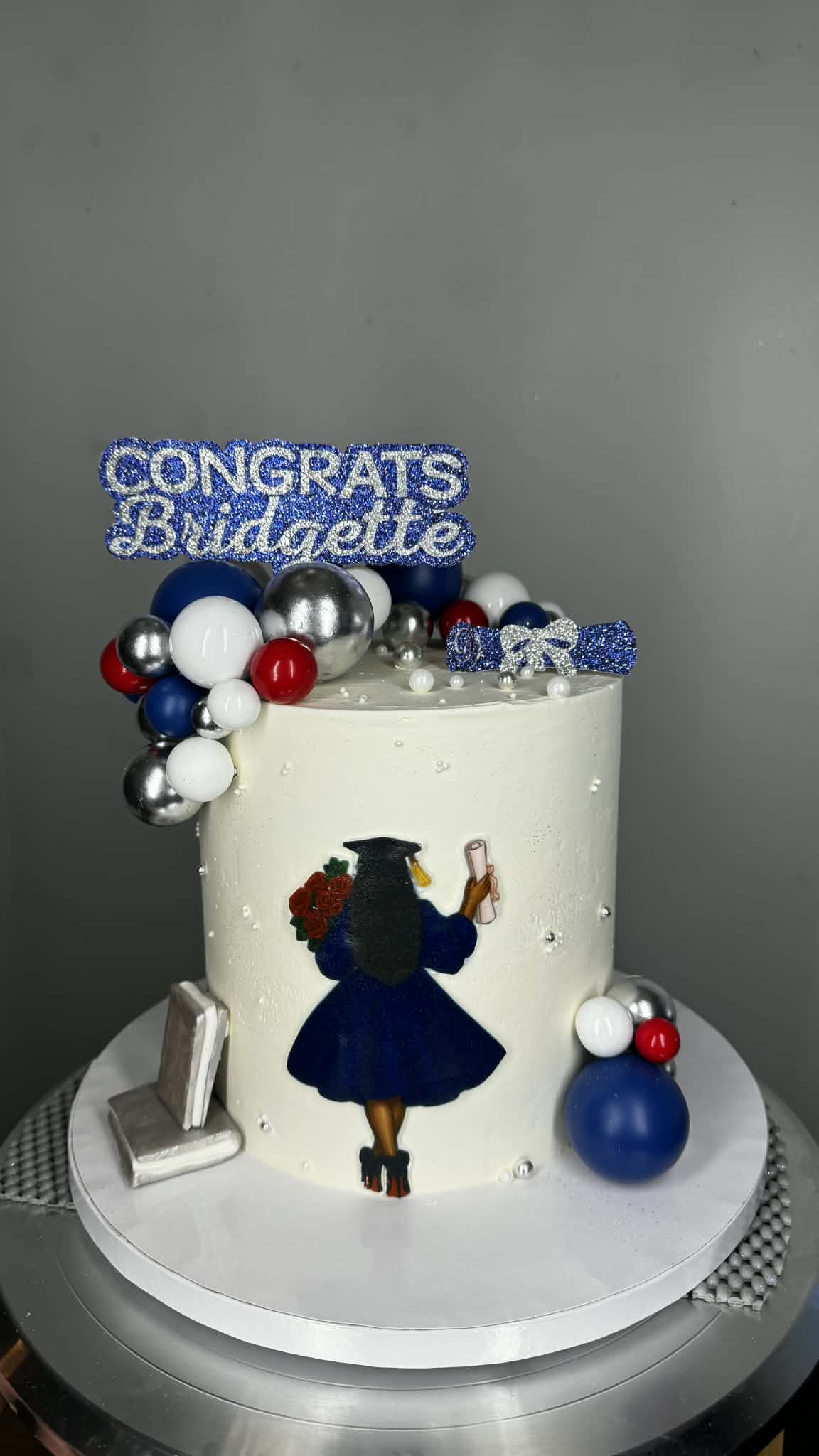 Custom Sweet Buttercream Graduation Cakes