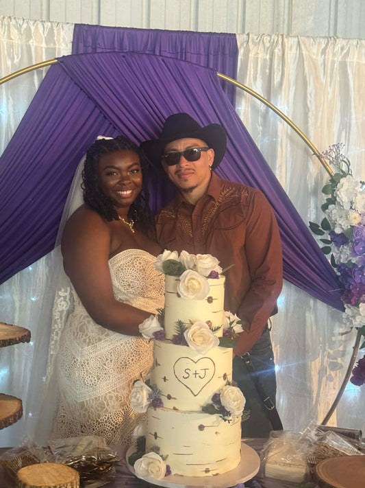 Custom Sweet Buttercream Wedding Cakes